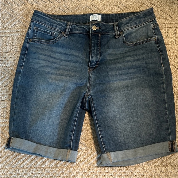 Time and Tru Pants - Time and Tru Blue Denim Shorts